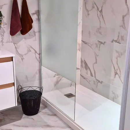 Apartament L'ambre - Moderne - Equipe - Douche *